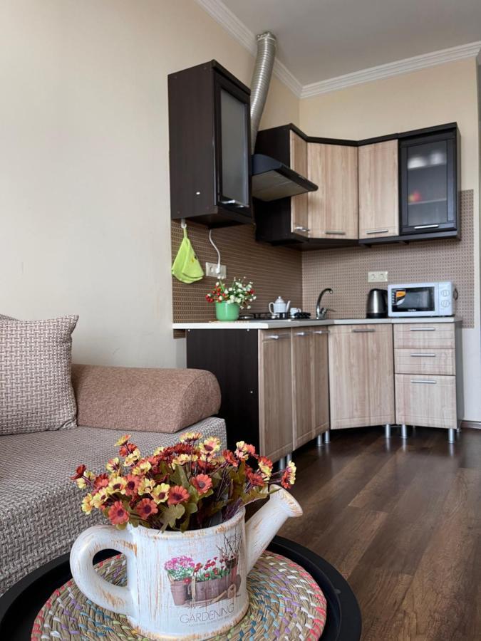 Nako Home バトゥーミ エクステリア 写真
