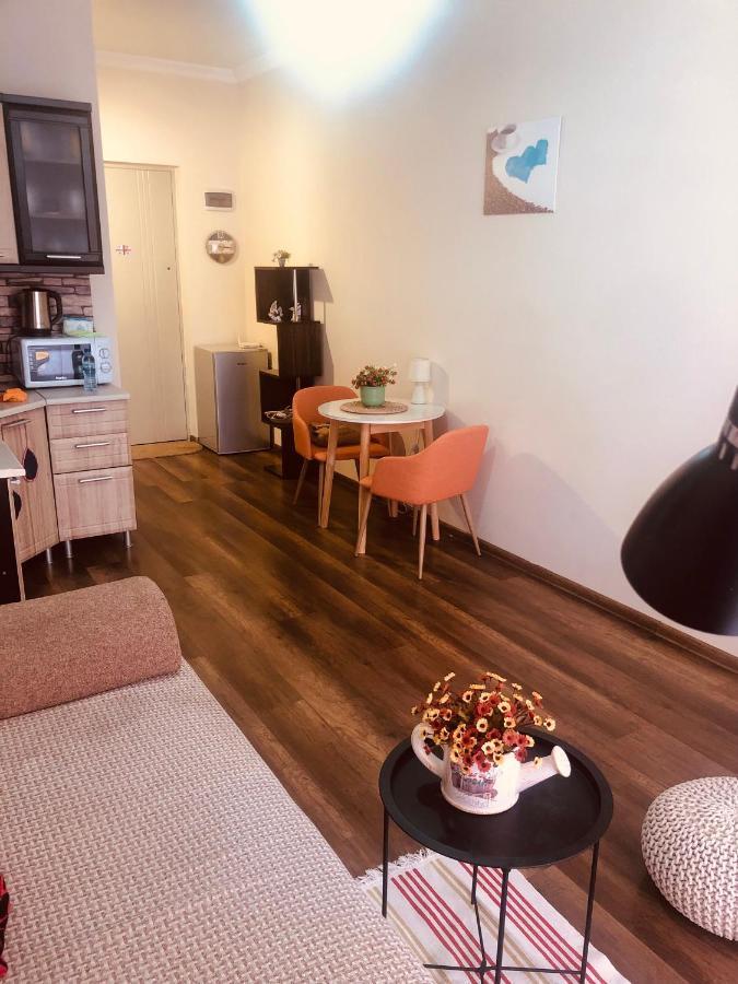 Nako Home バトゥーミ エクステリア 写真
